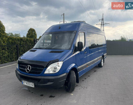 Синий Мерседес Sprinter, объемом двигателя 2.1 л и пробегом 640 тыс. км за 12800 $, фото 14 на Automoto.ua