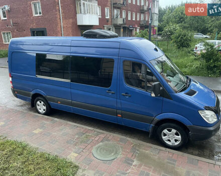 Синий Мерседес Sprinter, объемом двигателя 2.1 л и пробегом 640 тыс. км за 12800 $, фото 5 на Automoto.ua