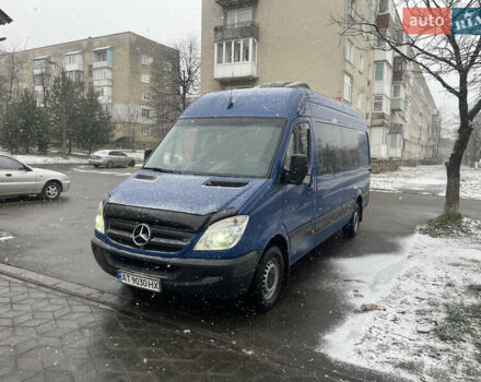 Синий Мерседес Sprinter, объемом двигателя 2.1 л и пробегом 640 тыс. км за 12800 $, фото 4 на Automoto.ua