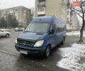 Синий Мерседес Sprinter, объемом двигателя 2.1 л и пробегом 640 тыс. км за 12800 $, фото 4 на Automoto.ua