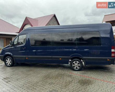 Синий Мерседес Sprinter, объемом двигателя 2.99 л и пробегом 577 тыс. км за 17999 $, фото 4 на Automoto.ua