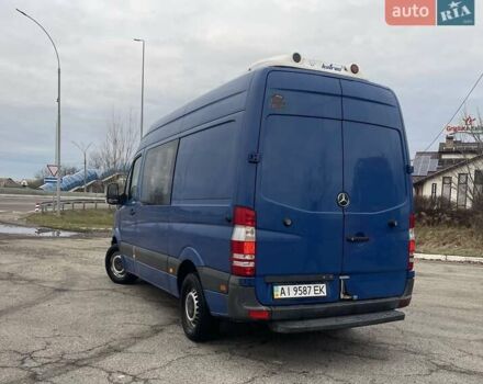 Синий Мерседес Sprinter, объемом двигателя 2.2 л и пробегом 530 тыс. км за 8400 $, фото 7 на Automoto.ua