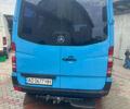 Синий Мерседес Sprinter, объемом двигателя 2.15 л и пробегом 560 тыс. км за 11200 $, фото 4 на Automoto.ua
