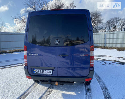 Синий Мерседес Sprinter, объемом двигателя 2.1 л и пробегом 280 тыс. км за 11400 $, фото 2 на Automoto.ua