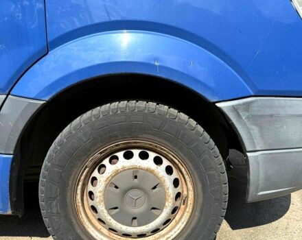 Синій Мерседес Sprinter, об'ємом двигуна 2.2 л та пробігом 300 тис. км за 6000 $, фото 3 на Automoto.ua