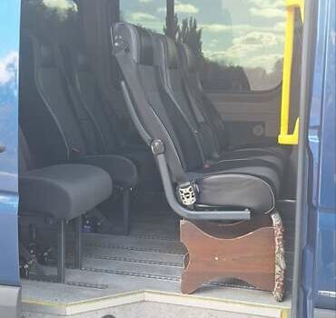 Синий Мерседес Sprinter, объемом двигателя 1.8 л и пробегом 400 тыс. км за 14000 $, фото 10 на Automoto.ua