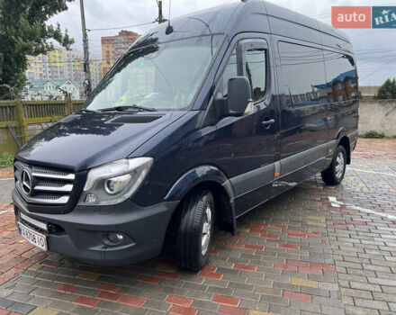 Синий Мерседес Sprinter, объемом двигателя 2.14 л и пробегом 790 тыс. км за 17800 $, фото 2 на Automoto.ua