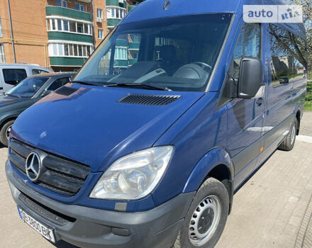 Синий Мерседес Sprinter, объемом двигателя 1.8 л и пробегом 250 тыс. км за 16200 $, фото 1 на Automoto.ua