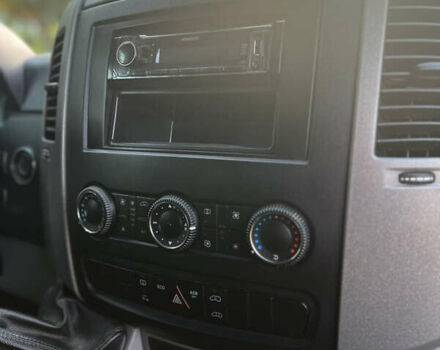 Синий Мерседес Sprinter, объемом двигателя 2.2 л и пробегом 341 тыс. км за 22500 $, фото 14 на Automoto.ua