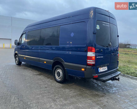 Синий Мерседес Sprinter, объемом двигателя 2.14 л и пробегом 700 тыс. км за 18700 $, фото 4 на Automoto.ua