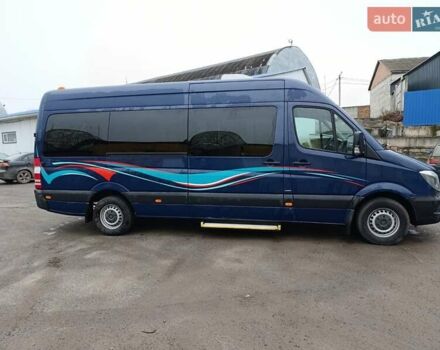 Синий Мерседес Sprinter, объемом двигателя 2.14 л и пробегом 239 тыс. км за 35000 $, фото 5 на Automoto.ua