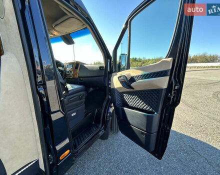 Синий Мерседес Sprinter, объемом двигателя 2.99 л и пробегом 41 тыс. км за 76900 $, фото 12 на Automoto.ua