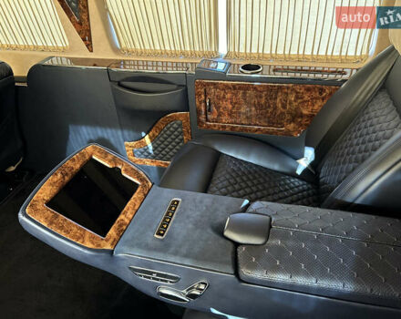 Синий Мерседес Sprinter, объемом двигателя 2.99 л и пробегом 41 тыс. км за 76900 $, фото 32 на Automoto.ua