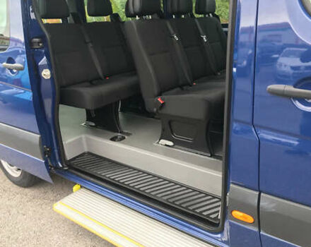 Синий Мерседес Sprinter, объемом двигателя 2.1 л и пробегом 340 тыс. км за 25500 $, фото 2 на Automoto.ua