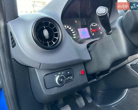 Синий Мерседес Sprinter, объемом двигателя 2.14 л и пробегом 176 тыс. км за 26600 $, фото 37 на Automoto.ua