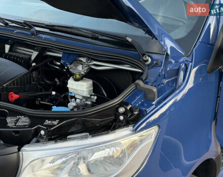 Синий Мерседес Sprinter, объемом двигателя 2.2 л и пробегом 271 тыс. км за 24900 $, фото 44 на Automoto.ua