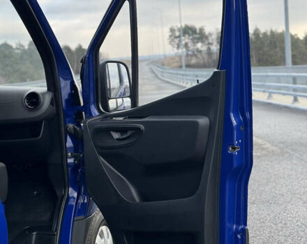 Синий Мерседес Sprinter, объемом двигателя 2.2 л и пробегом 207 тыс. км за 30600 $, фото 37 на Automoto.ua