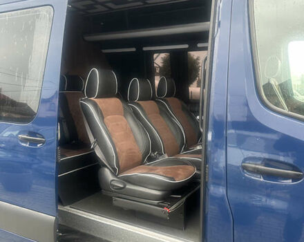 Синій Мерседес Sprinter, об'ємом двигуна 2.9 л та пробігом 420 тис. км за 54268 $, фото 4 на Automoto.ua