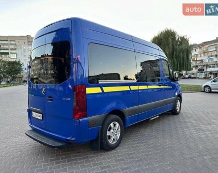 Синий Мерседес Sprinter, объемом двигателя 2.14 л и пробегом 176 тыс. км за 26600 $, фото 4 на Automoto.ua