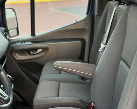 Синий Мерседес Sprinter, объемом двигателя 2.2 л и пробегом 271 тыс. км за 24900 $, фото 27 на Automoto.ua