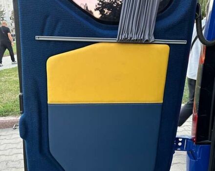 Синий Мерседес Sprinter, объемом двигателя 2.14 л и пробегом 176 тыс. км за 26600 $, фото 97 на Automoto.ua