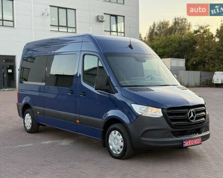 Синий Мерседес Sprinter, объемом двигателя 2.2 л и пробегом 271 тыс. км за 24900 $, фото 4 на Automoto.ua