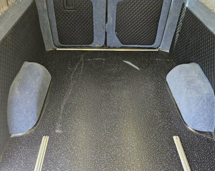 Синий Мерседес Sprinter, объемом двигателя 2.14 л и пробегом 100 тыс. км за 32700 $, фото 16 на Automoto.ua