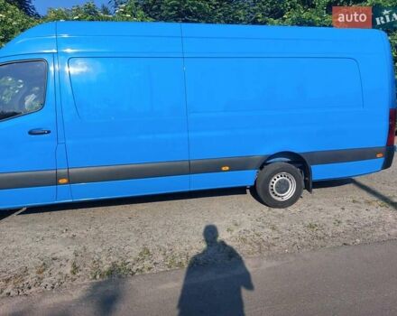 Синий Мерседес Sprinter, объемом двигателя 2.99 л и пробегом 280 тыс. км за 35171 $, фото 12 на Automoto.ua