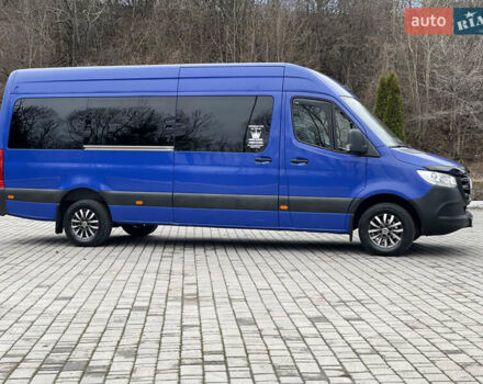 Синий Мерседес Sprinter, объемом двигателя 0 л и пробегом 387 тыс. км за 37038 $, фото 5 на Automoto.ua