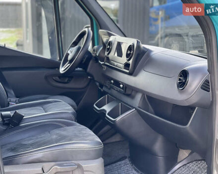 Синій Мерседес Sprinter, об'ємом двигуна 2.99 л та пробігом 102 тис. км за 67000 $, фото 22 на Automoto.ua