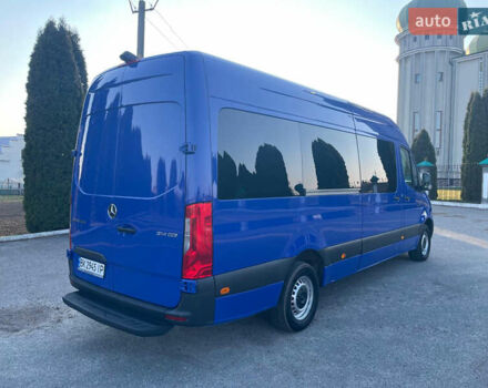 Синий Мерседес Sprinter, объемом двигателя 2.14 л и пробегом 257 тыс. км за 33300 $, фото 5 на Automoto.ua