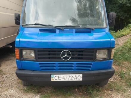 Мерседес Sprinter 1986 в Черновцах на Automoto.ua Синий Мерседес Sprinter, объемом двигателя 2.4 л и пробегом 320 тыс. км за 1850 $, фото 1 на Automoto.ua