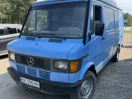 Мерседес Sprinter 1994 в Славуте на Automoto.ua Синий Мерседес Sprinter, объемом двигателя 2.4 л и пробегом 588 тыс. км за 2999 $, фото 1 на Automoto.ua