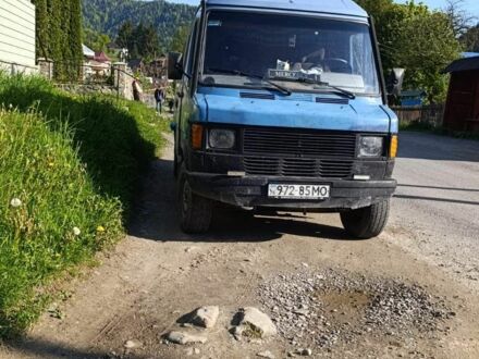 Синий Мерседес Sprinter, объемом двигателя 2.9 л и пробегом 50 тыс. км за 2000 $, фото 1 на Automoto.ua