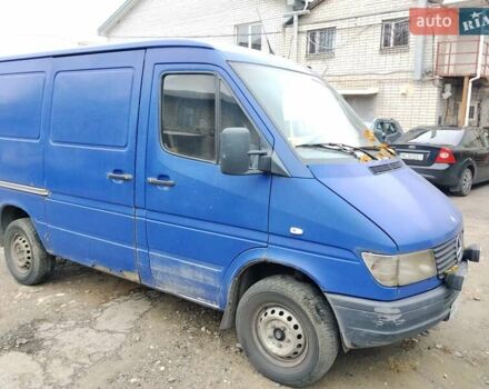 Синий Мерседес Sprinter, объемом двигателя 3 л и пробегом 125 тыс. км за 4500 $, фото 1 на Automoto.ua