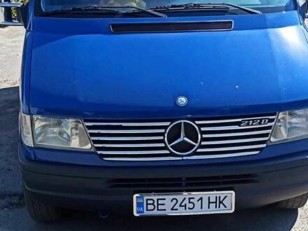Синій Мерседес Sprinter, об'ємом двигуна 2.9 л та пробігом 600 тис. км за 7700 $, фото 1 на Automoto.ua