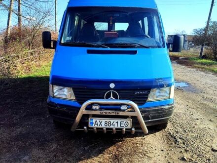 Синій Мерседес Sprinter, об'ємом двигуна 2.3 л та пробігом 1 тис. км за 4500 $, фото 1 на Automoto.ua