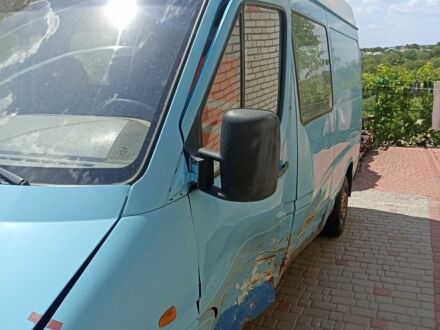 Синій Мерседес Sprinter, об'ємом двигуна 2.3 л та пробігом 360 тис. км за 2985 $, фото 1 на Automoto.ua