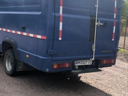 Синій Мерседес Sprinter, об'ємом двигуна 0 л та пробігом 500 тис. км за 4997 $, фото 1 на Automoto.ua
