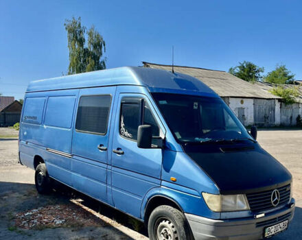 Синий Мерседес Sprinter, объемом двигателя 0 л и пробегом 222 тыс. км за 5800 $, фото 1 на Automoto.ua