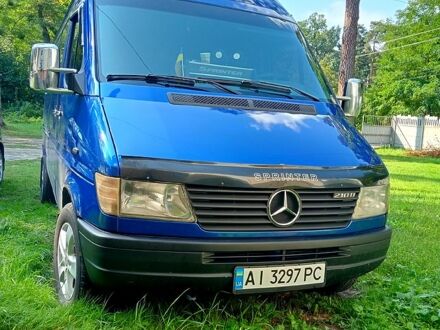 Синій Мерседес Sprinter, об'ємом двигуна 2.9 л та пробігом 677 тис. км за 12000 $, фото 1 на Automoto.ua