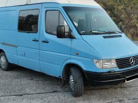 Мерседес Sprinter 1997 в Новояворовск на Automoto.ua Синий Мерседес Sprinter, объемом двигателя 2.3 л и пробегом 330 тыс. км за 6500 $, фото 1 на Automoto.ua
