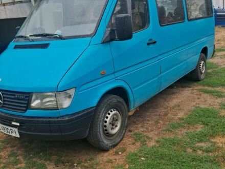 Синій Мерседес Sprinter, об'ємом двигуна 2.3 л та пробігом 350 тис. км за 5900 $, фото 1 на Automoto.ua