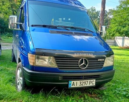 Синий Мерседес Sprinter, объемом двигателя 2.9 л и пробегом 677 тыс. км за 12000 $, фото 1 на Automoto.ua