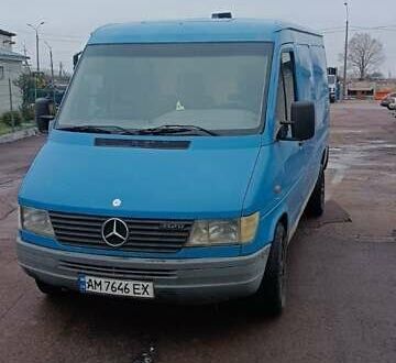 Синий Мерседес Sprinter, объемом двигателя 2.87 л и пробегом 800 тыс. км за 4700 $, фото 1 на Automoto.ua