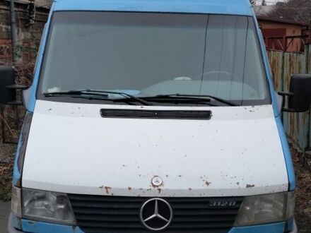 Синий Мерседес Sprinter, объемом двигателя 2.9 л и пробегом 890 тыс. км за 5000 $, фото 1 на Automoto.ua