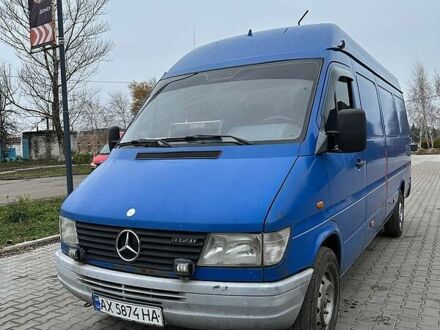 Синий Мерседес Sprinter, объемом двигателя 2.9 л и пробегом 819 тыс. км за 5500 $, фото 1 на Automoto.ua