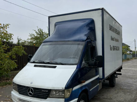 Синий Мерседес Sprinter, объемом двигателя 2.87 л и пробегом 990 тыс. км за 9000 $, фото 1 на Automoto.ua