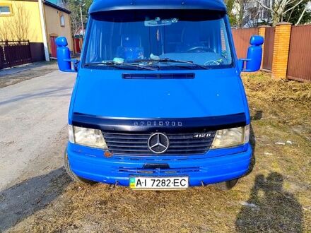 Синий Мерседес Sprinter, объемом двигателя 2.9 л и пробегом 500 тыс. км за 12000 $, фото 1 на Automoto.ua