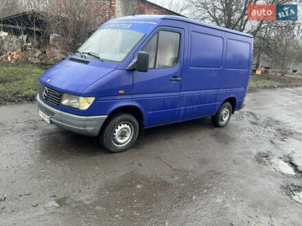 Синий Мерседес Sprinter, объемом двигателя 2.9 л и пробегом 800 тыс. км за 4500 $, фото 1 на Automoto.ua